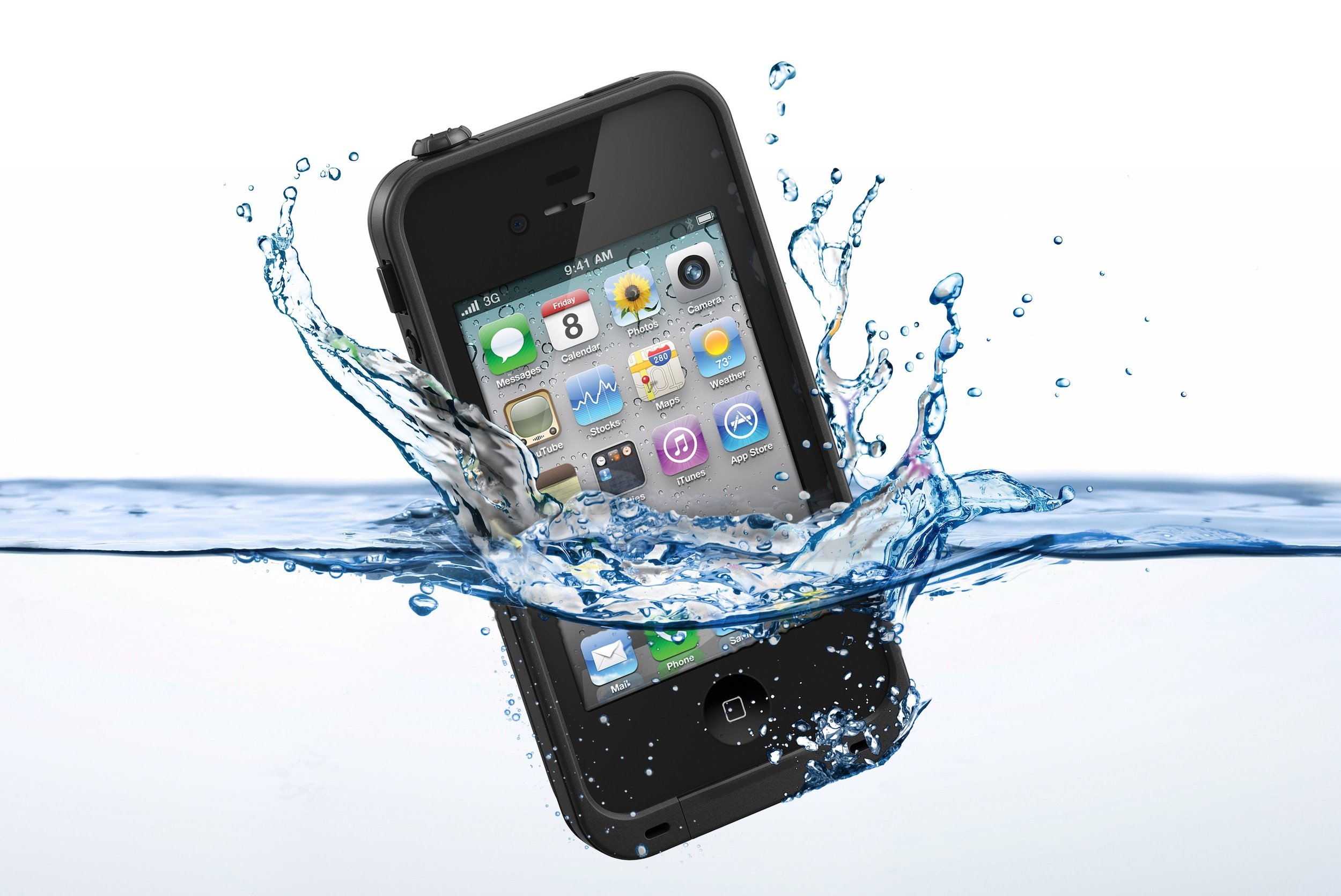 Воды мобильного телефона. Смартфон в воде. Водонепроницаемый смартфон. Айфон в воде. Сломался телефон.