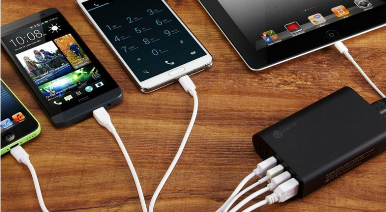 iClever 6-Port USB Travel Wall Charger allows simultaneous fast charging of up to six devices